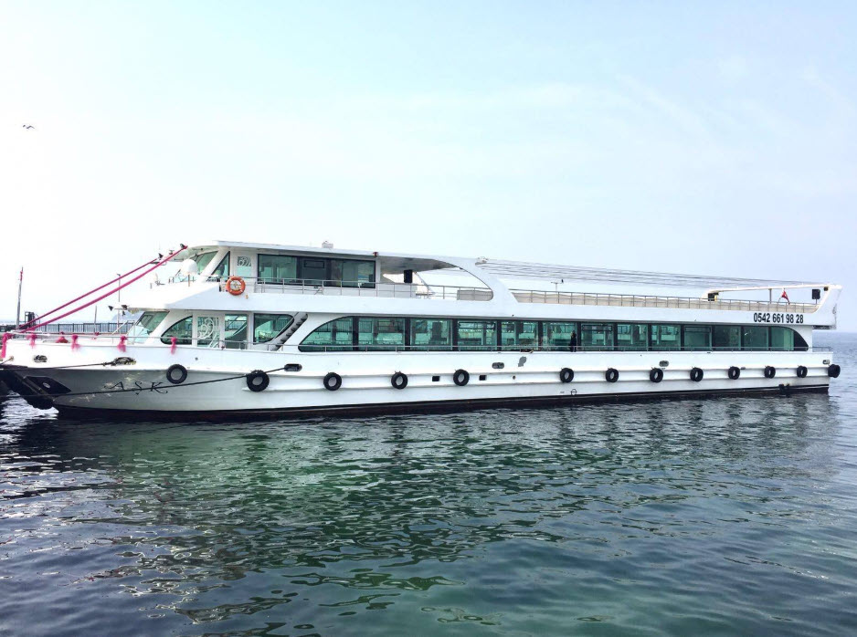 Yacht Gallery