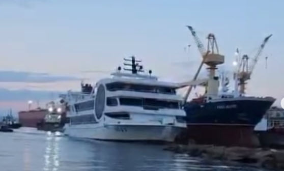 Yacht Gallery