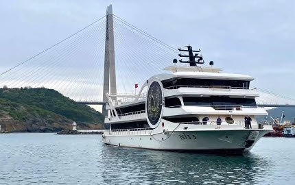 Yacht Gallery