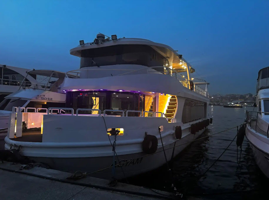 Yacht Gallery