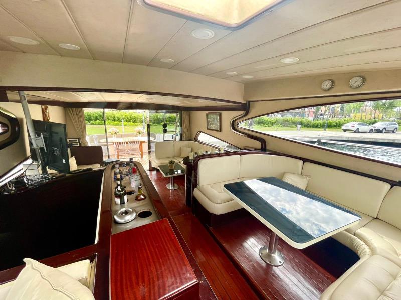 Yacht Gallery