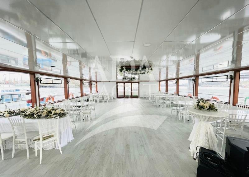 Yacht Gallery