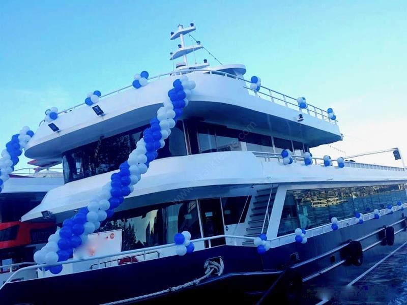 Yacht Gallery