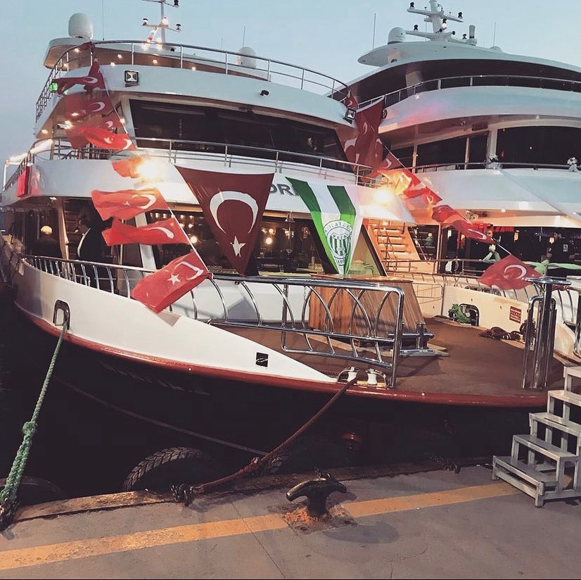 Yacht Gallery