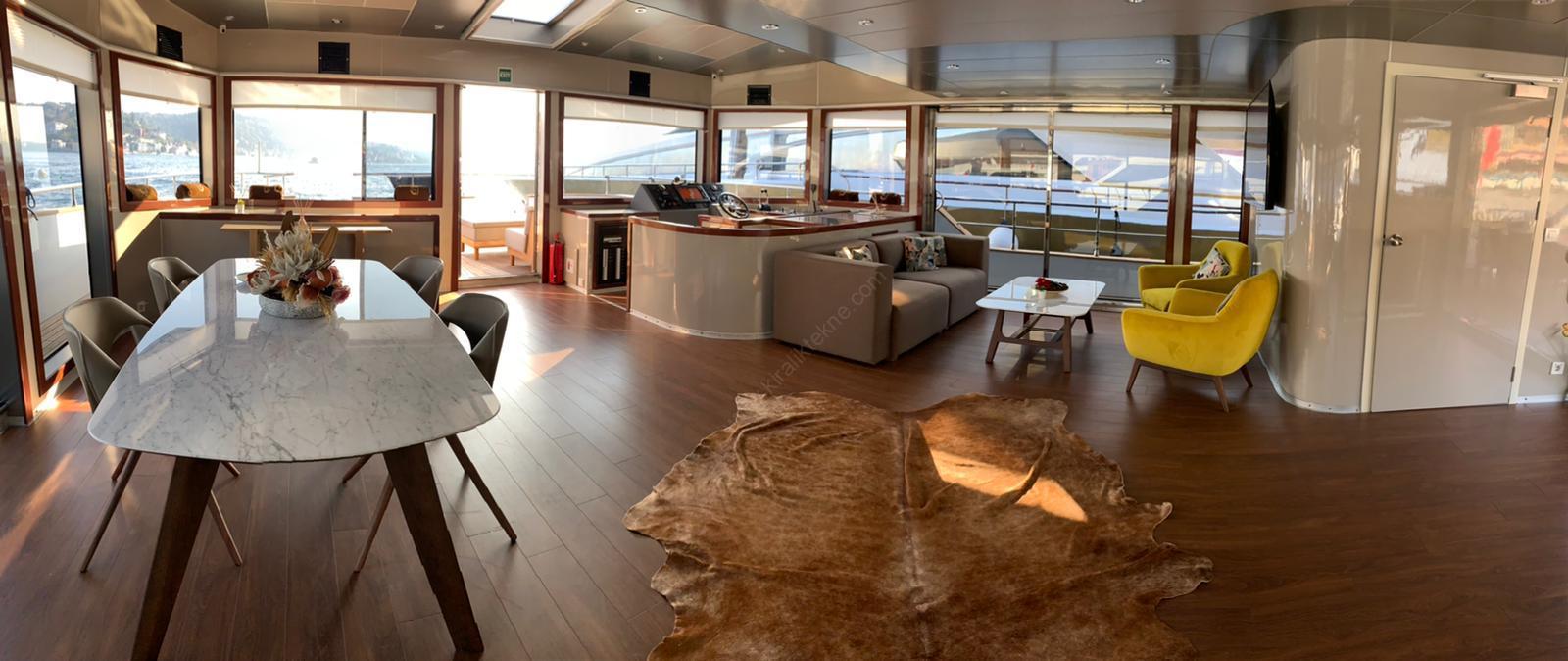 Yacht Gallery