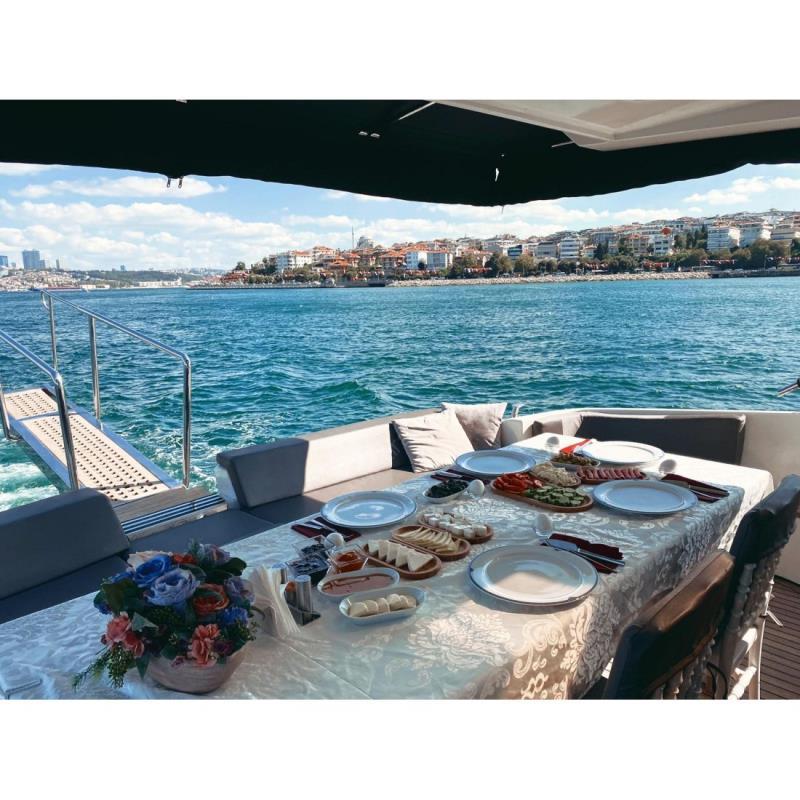 Yacht Gallery