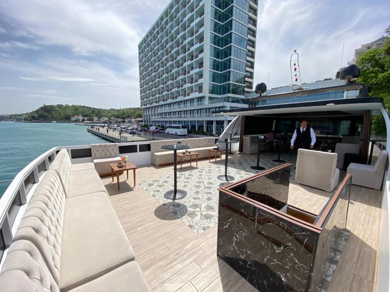 Yacht Gallery