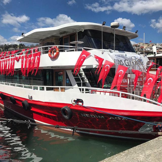 Yacht Gallery