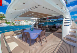 Yacht Thumbnail