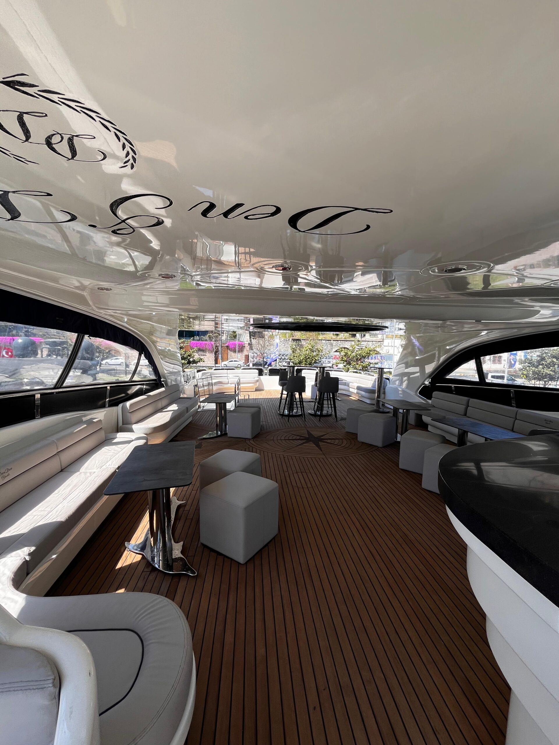 Yacht Gallery