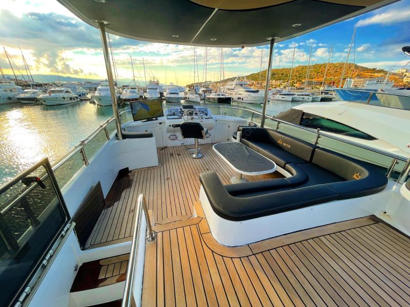 Yacht Gallery