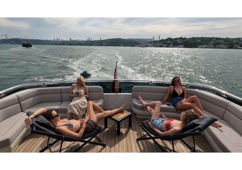 Yacht Gallery