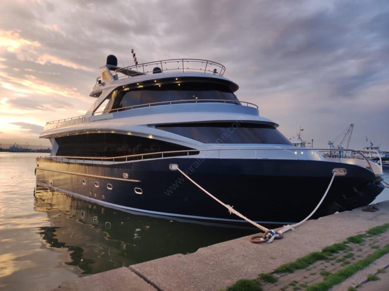 Yacht Gallery