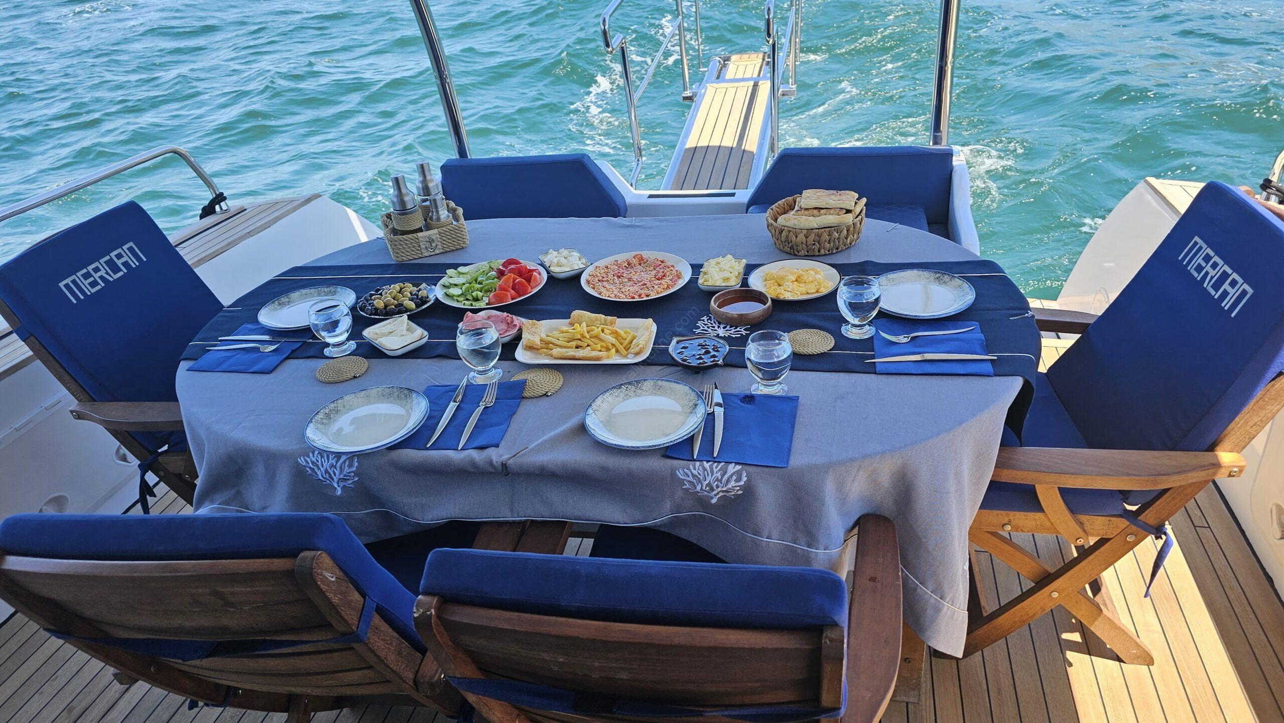 Yacht Gallery
