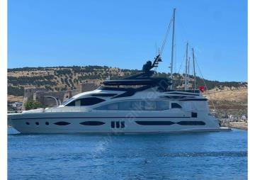 Yacht Gallery