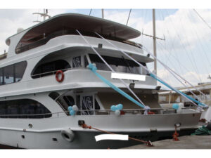 Yacht Thumbnail