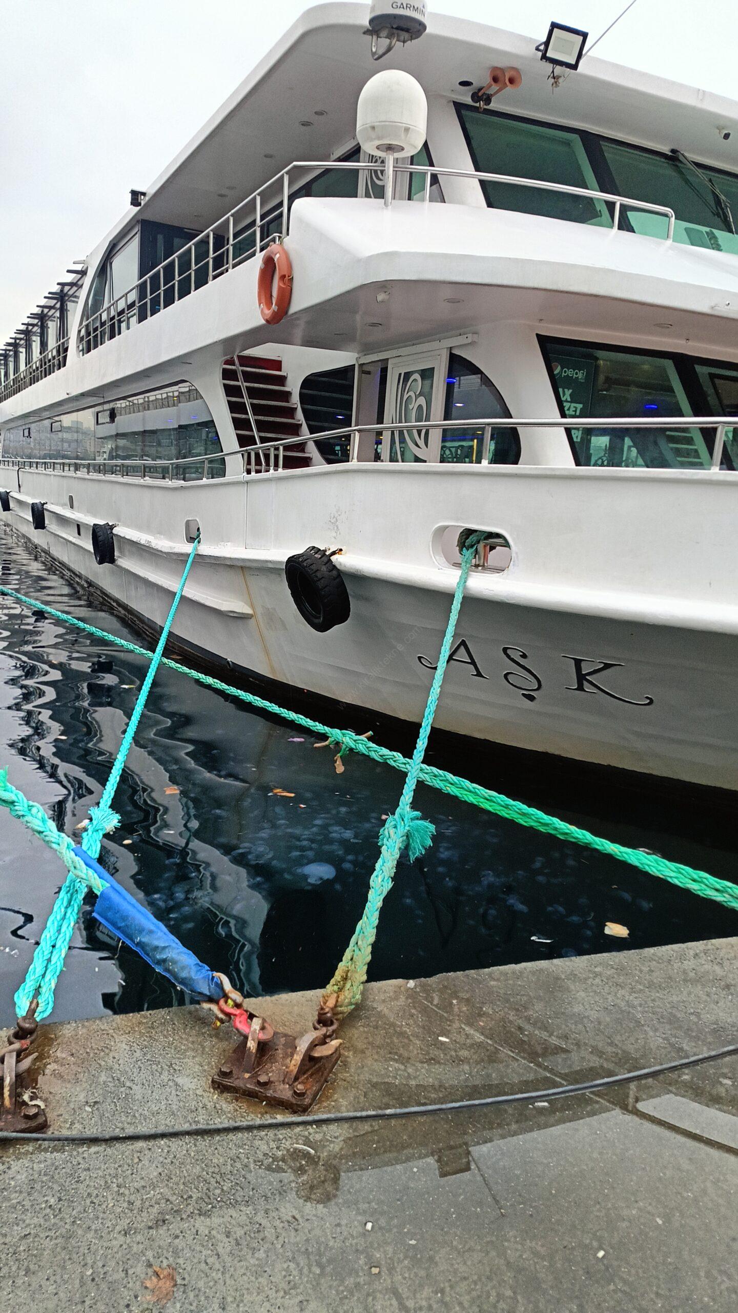 Yacht Gallery