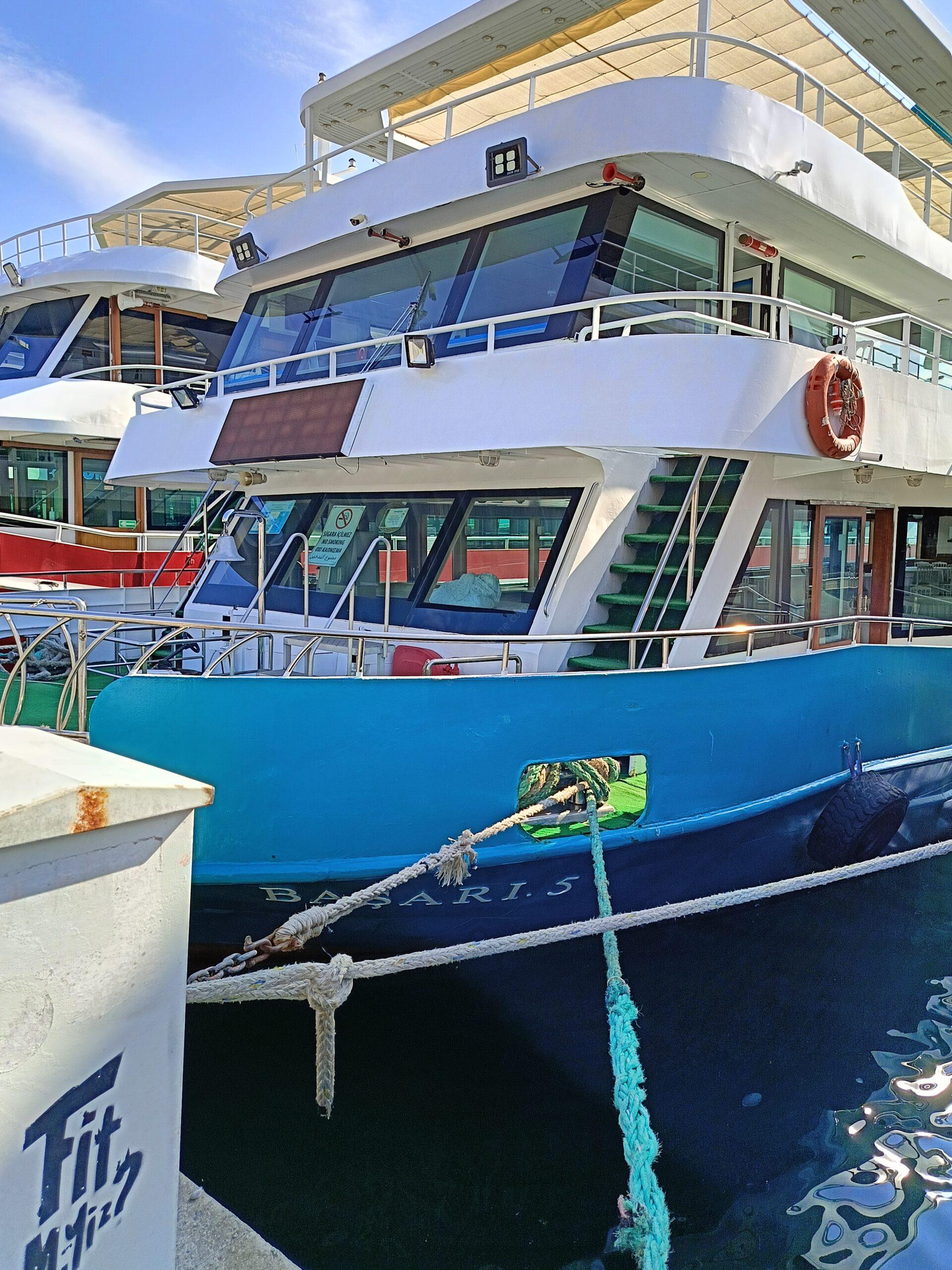 Yacht Gallery