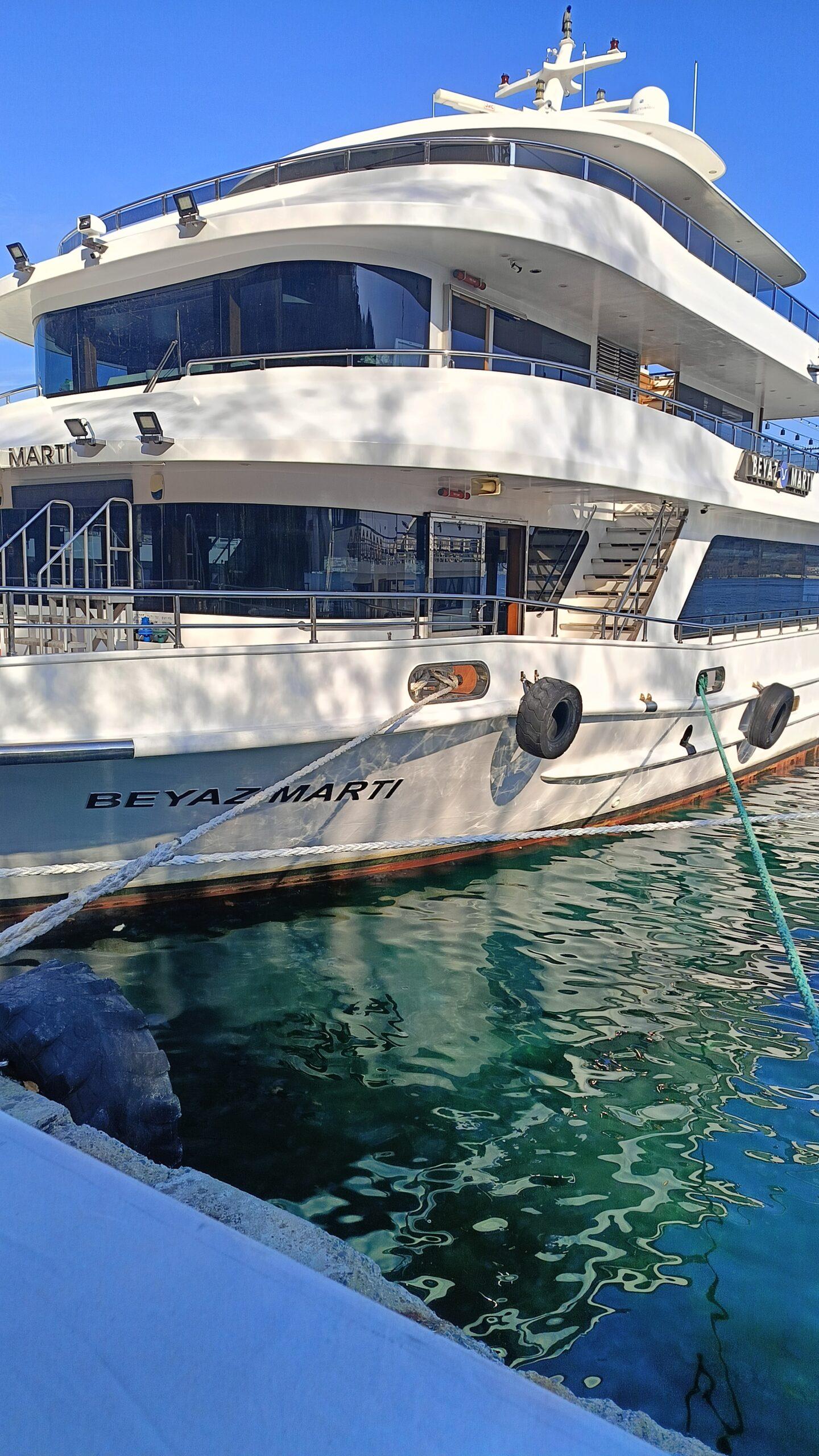 Yacht Gallery