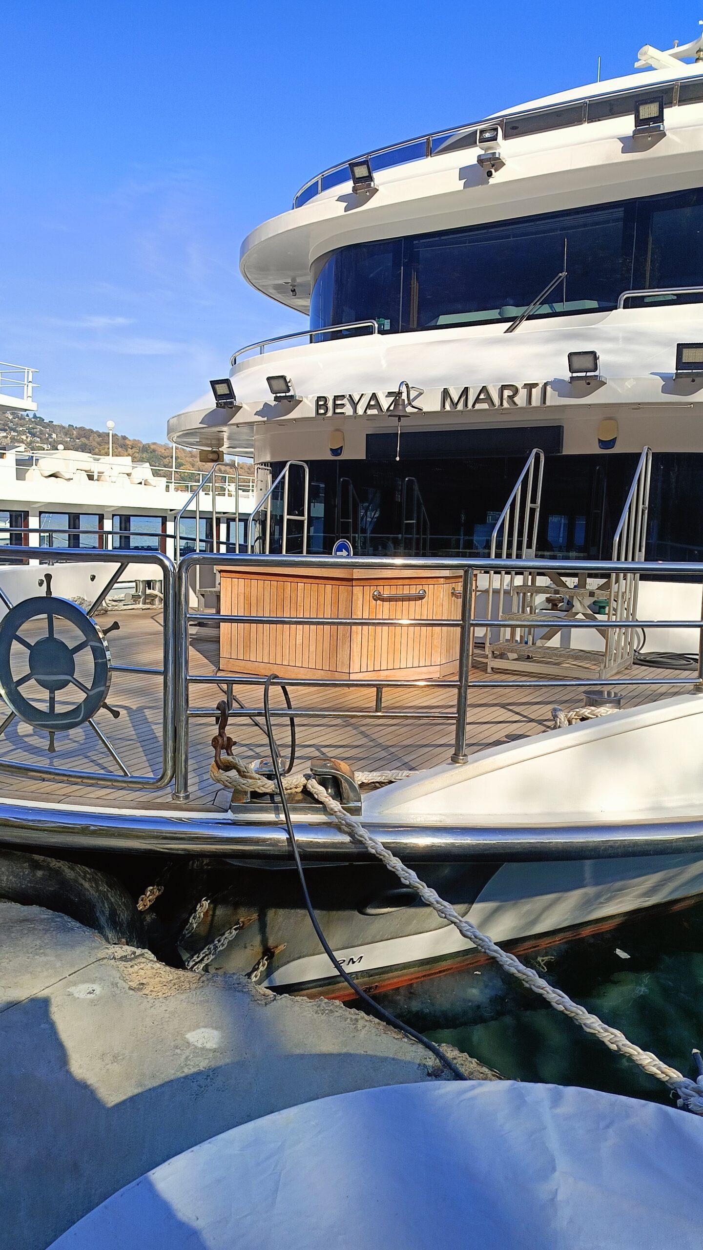 Yacht Gallery