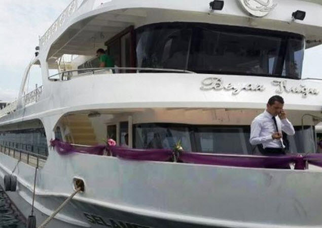 Yacht Gallery
