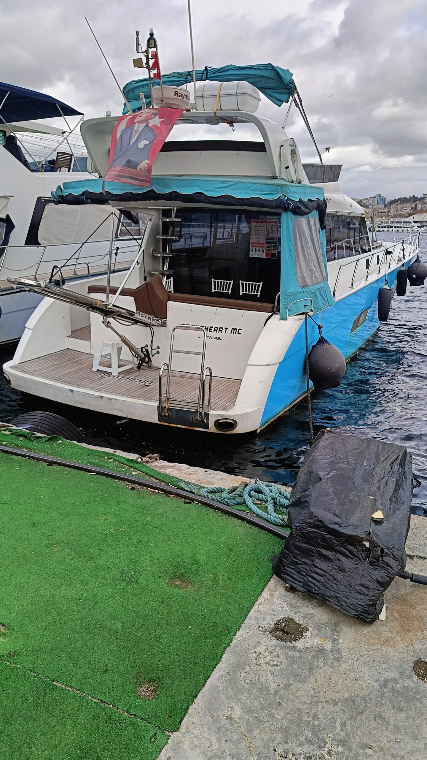 Yacht Gallery