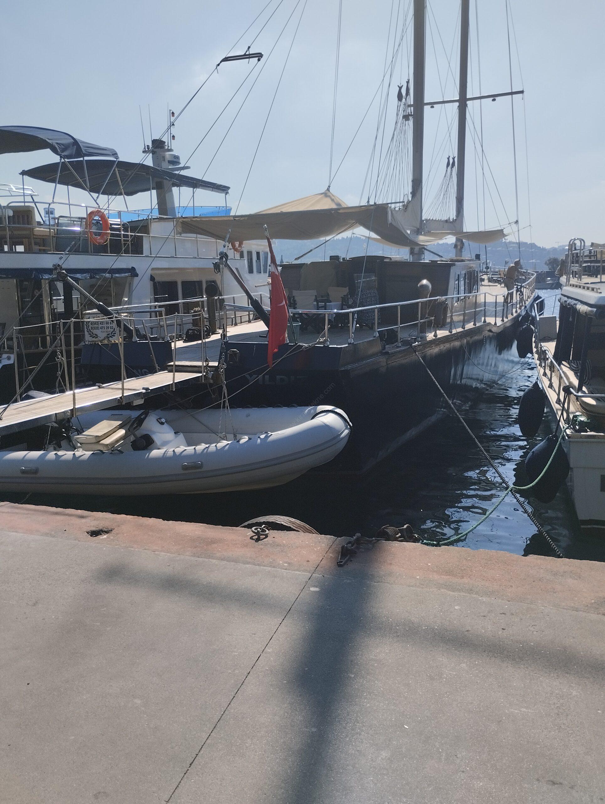 Yacht Gallery