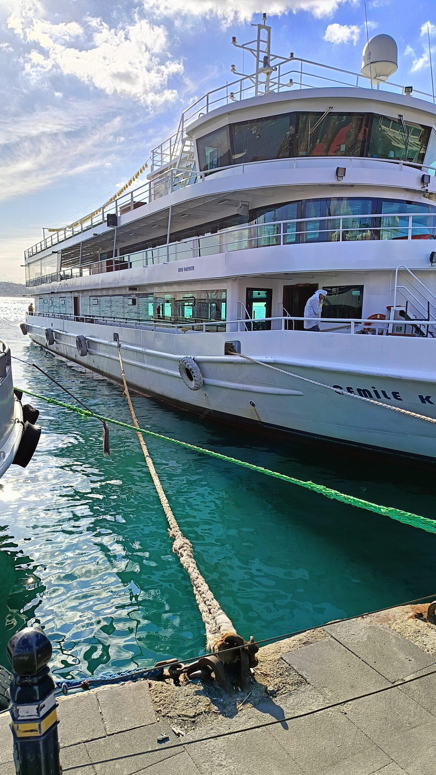 Yacht Gallery