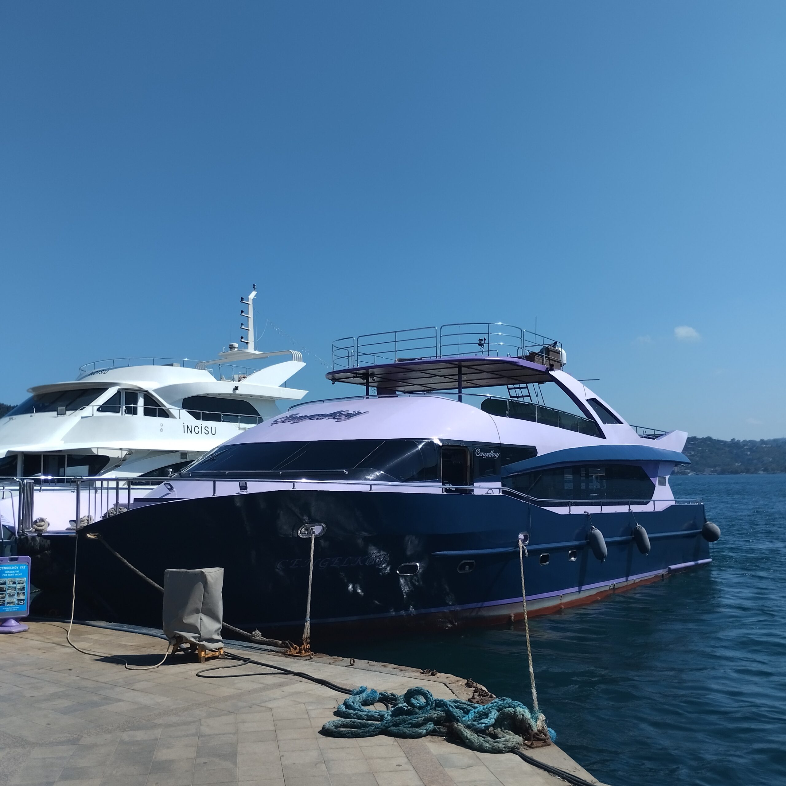Yacht Gallery