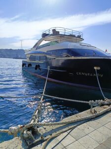 Yacht Thumbnail