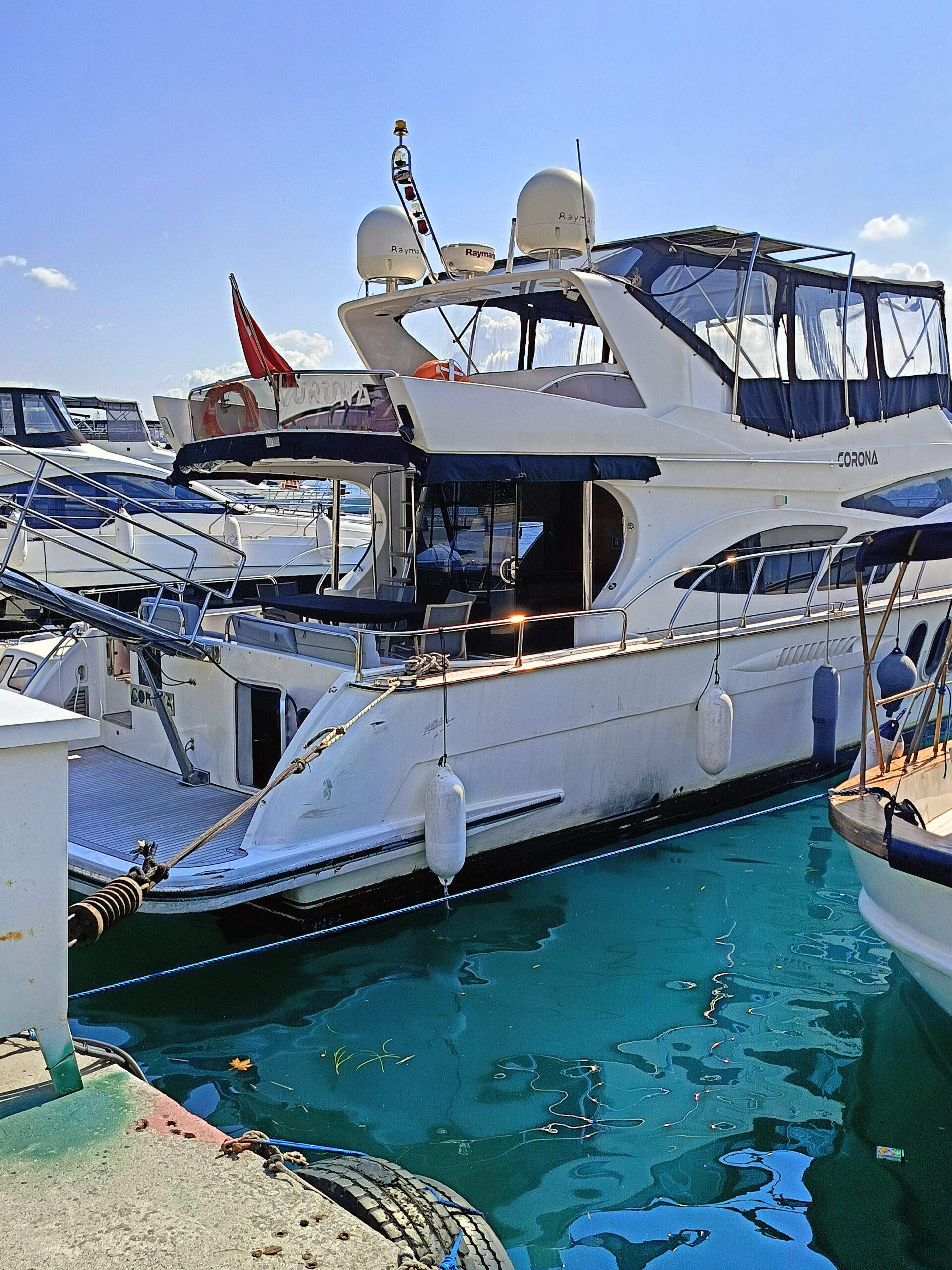Yacht Gallery