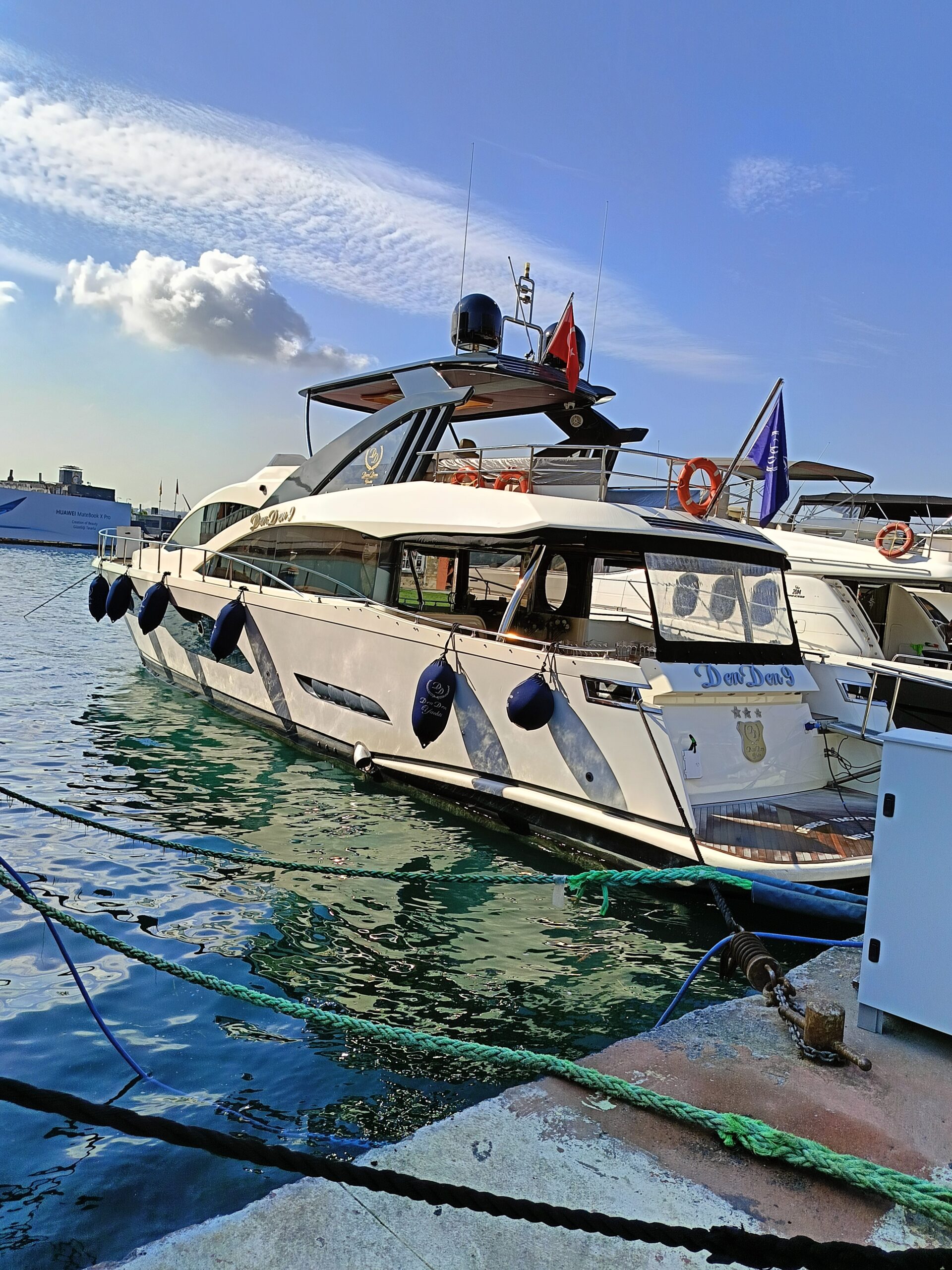 Yacht Gallery