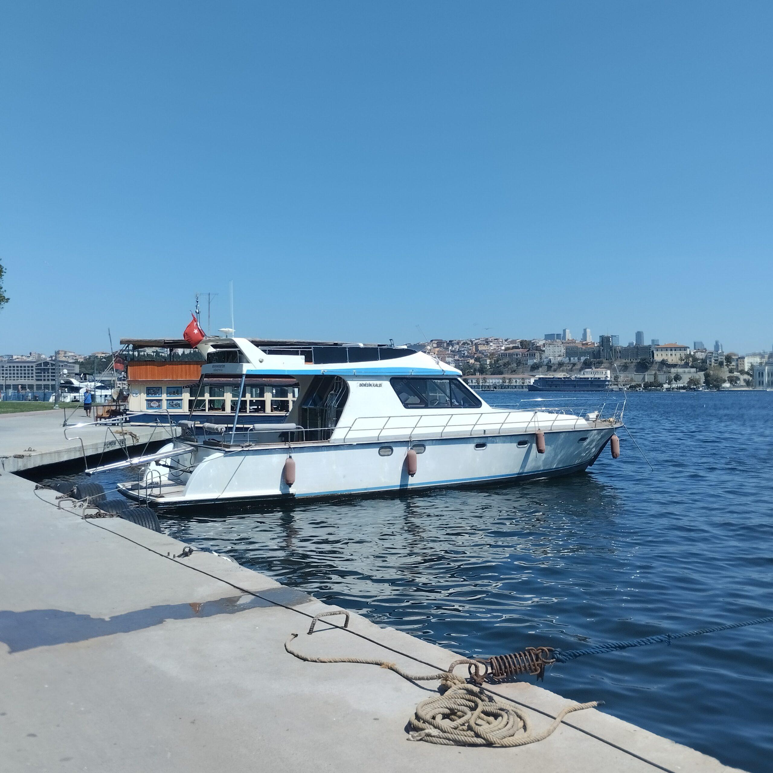 Yacht Gallery