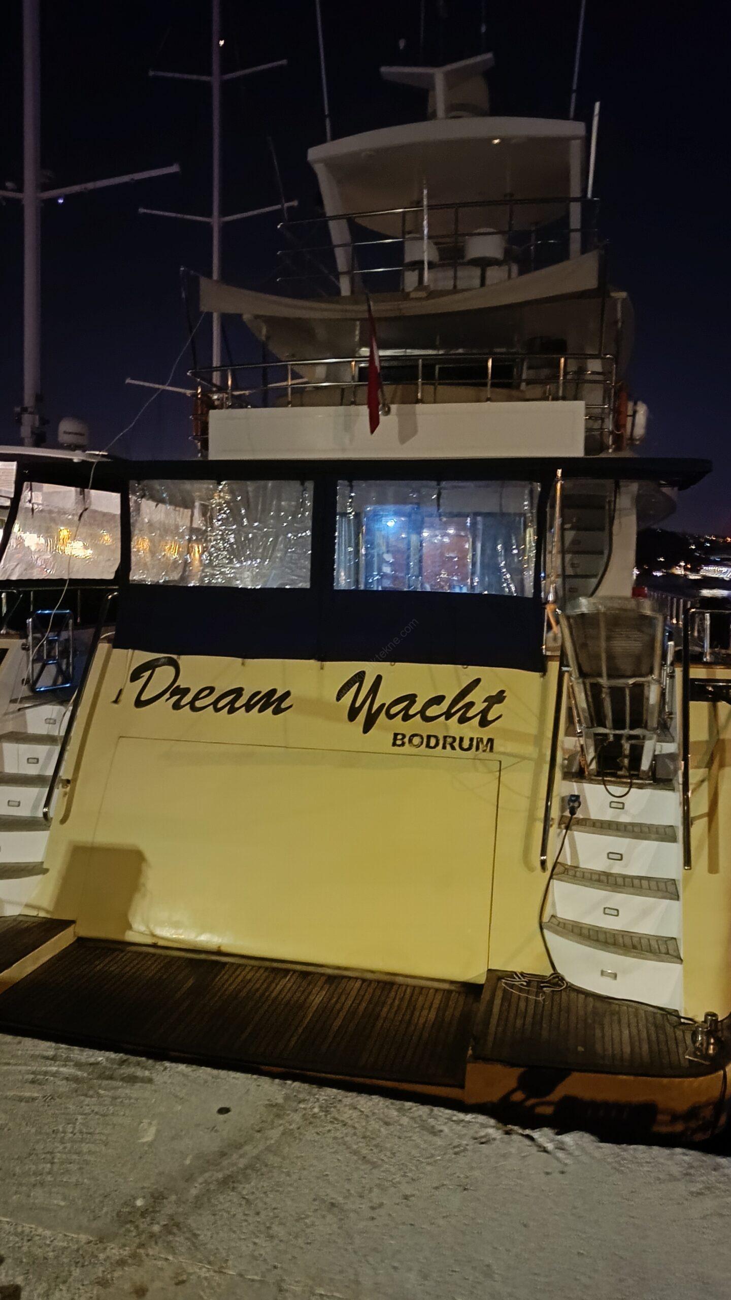 Yacht Gallery