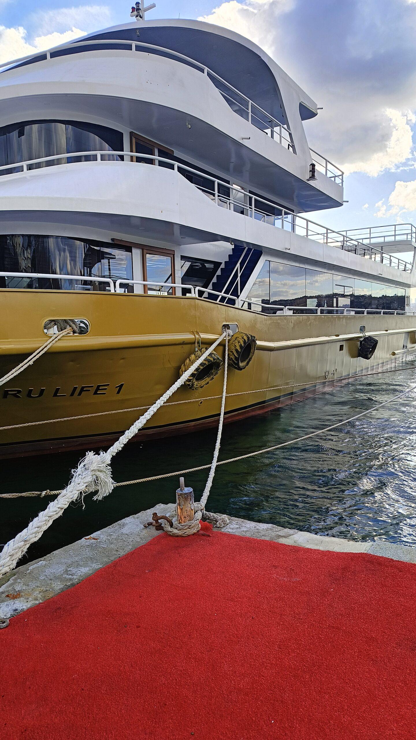 Yacht Gallery
