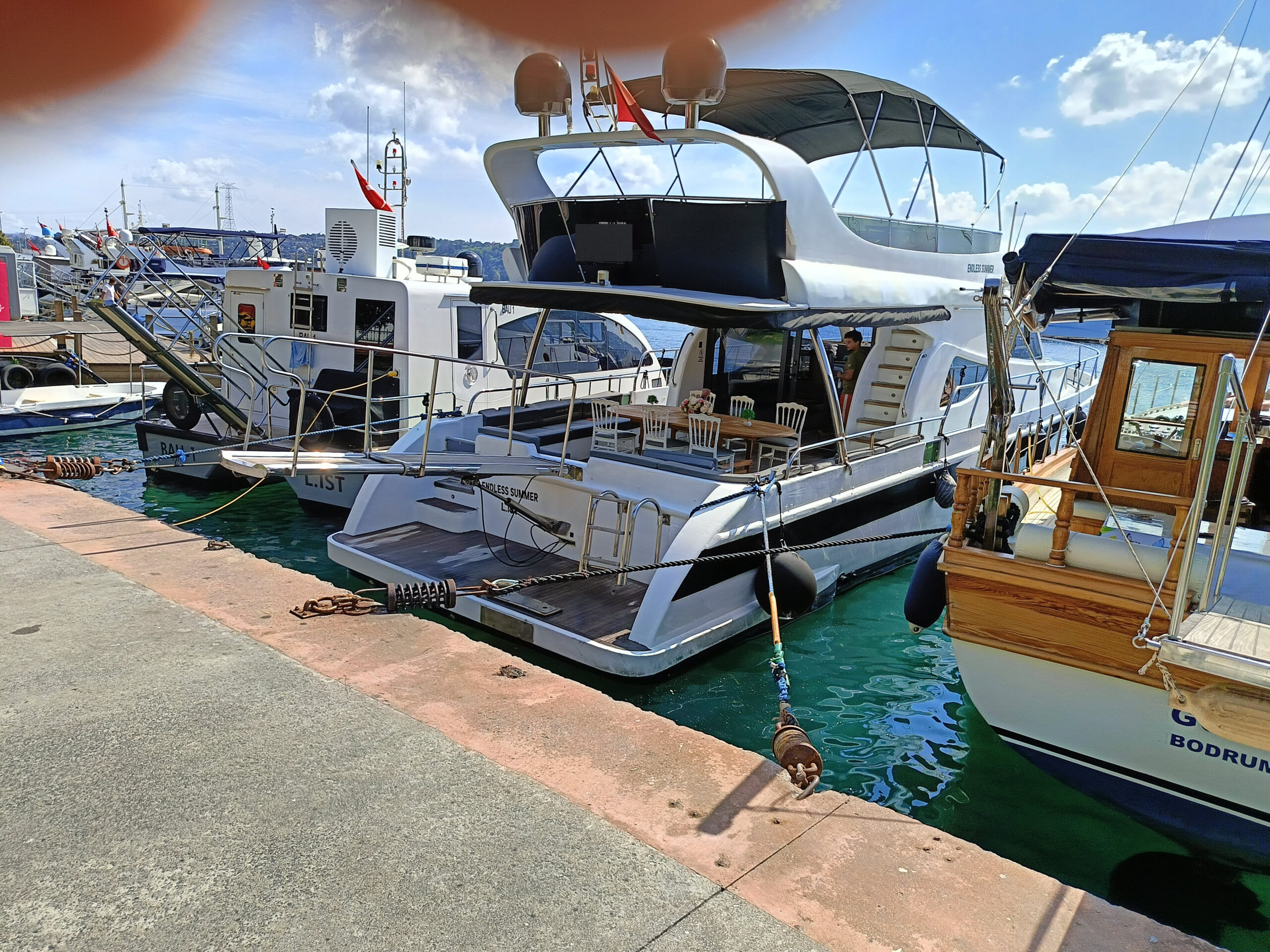 Yacht Gallery
