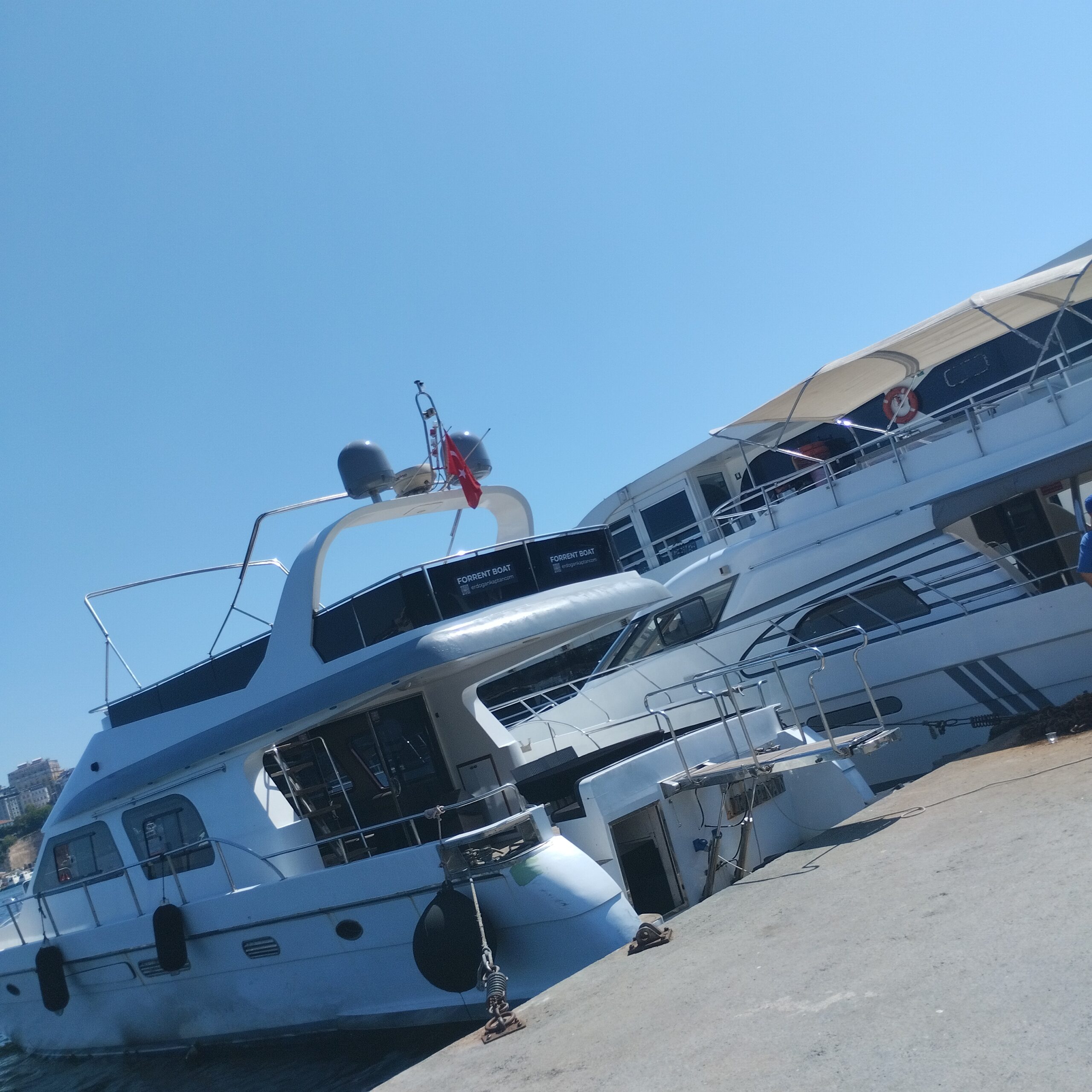 Yacht Gallery