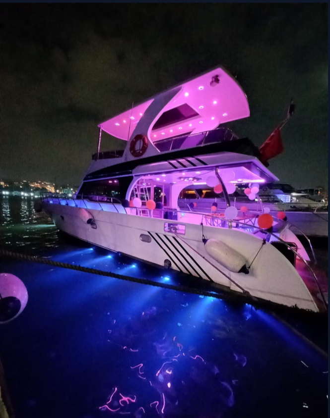 Yacht Gallery