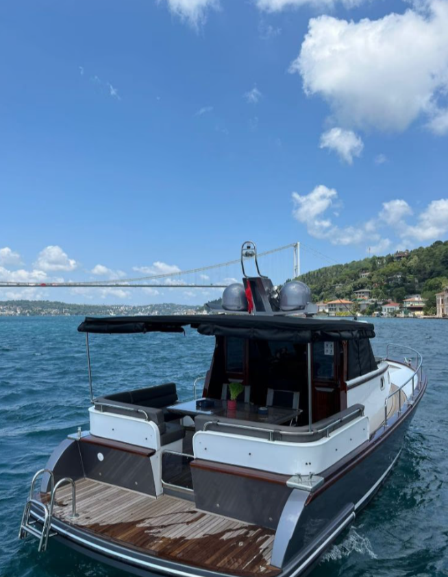 Yacht Gallery