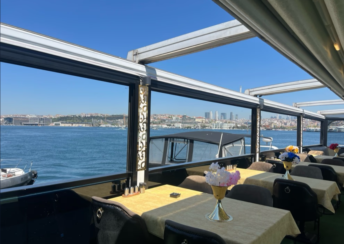 Yacht Gallery