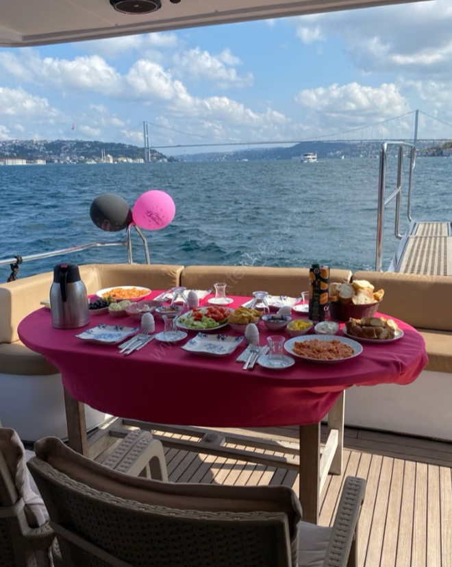 Yacht Gallery