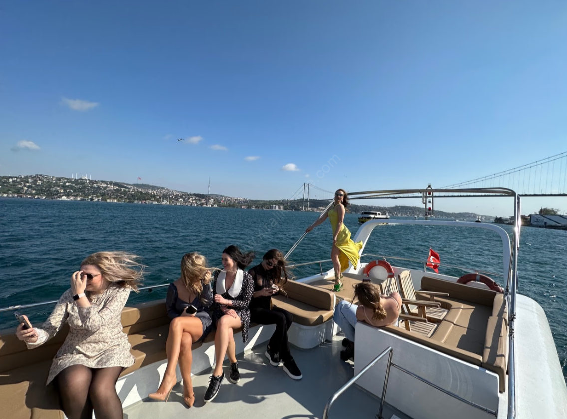 Yacht Gallery