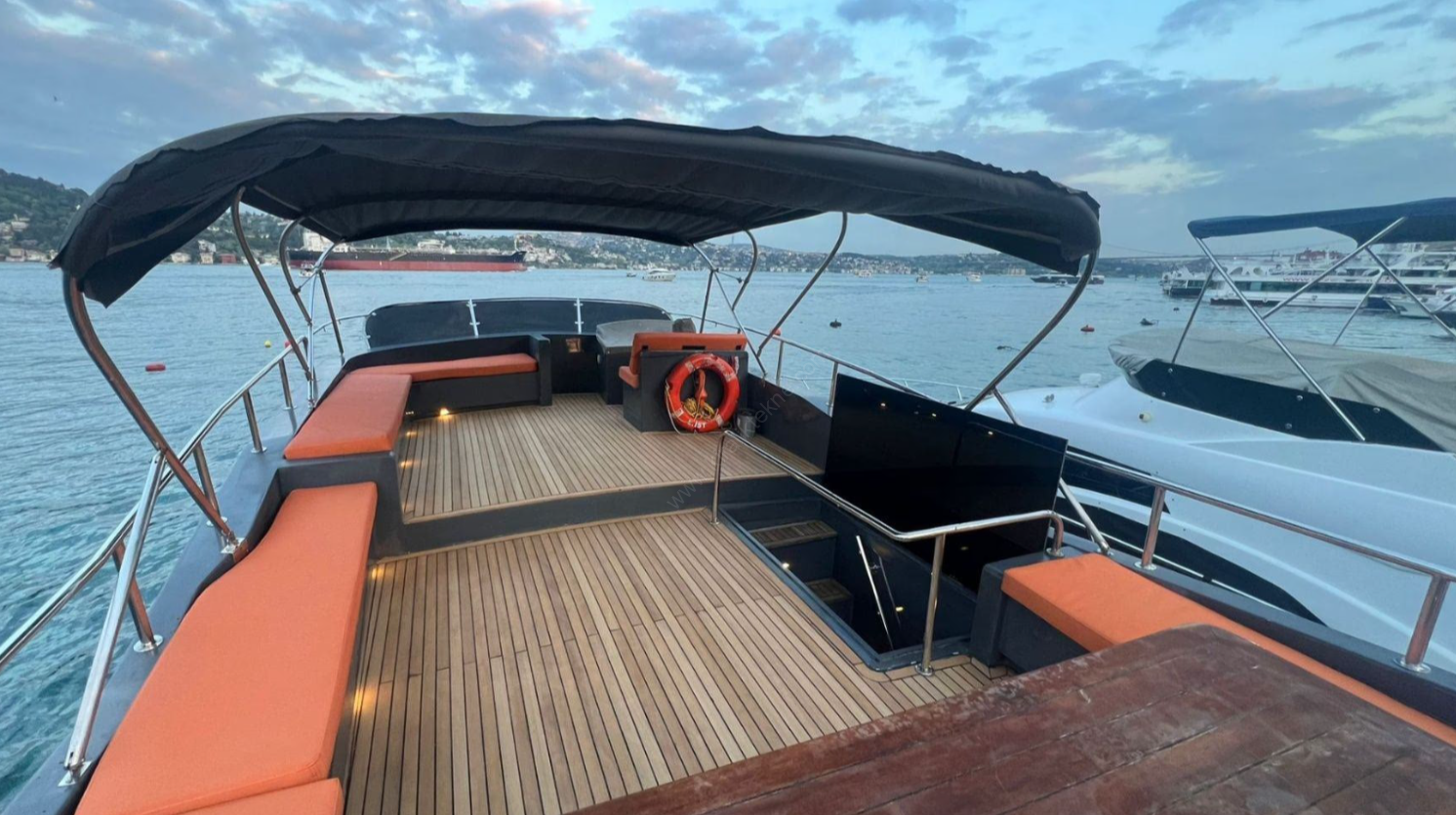 Yacht Gallery