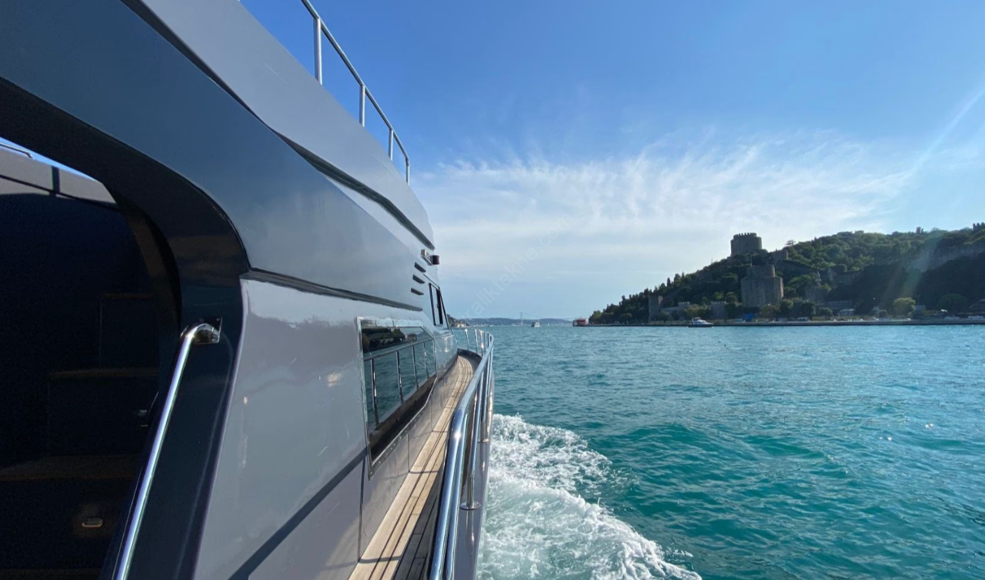 Yacht Gallery