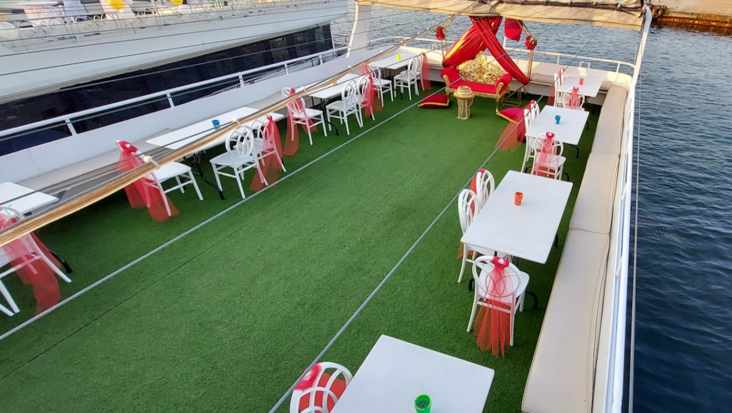 Yacht Gallery
