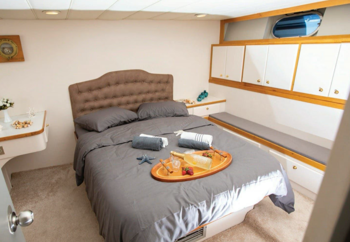 Yacht Gallery