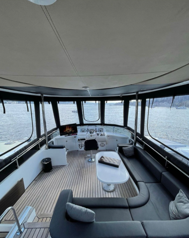 Yacht Gallery