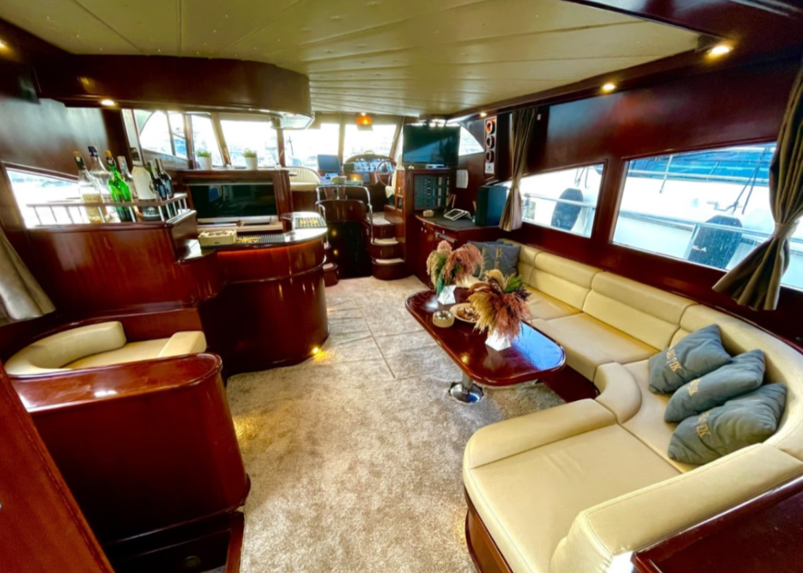 Yacht Gallery