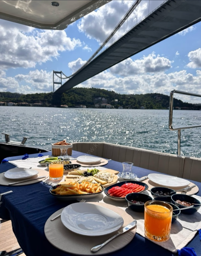Yacht Gallery