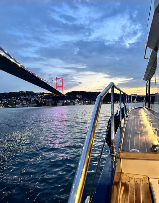 Yacht Gallery